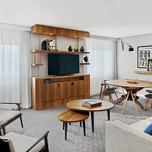 4* מלון Le Meridien Etoile